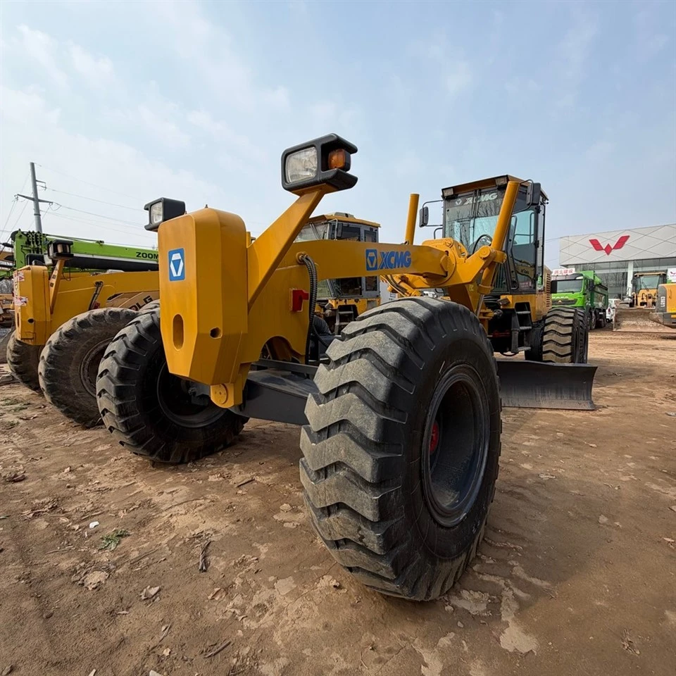 Four-wheel Grader high quality